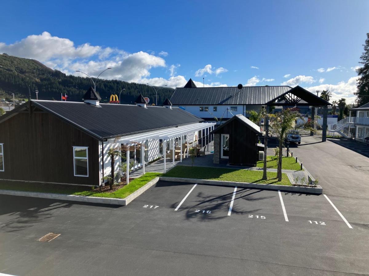 Newina Rotorua Hotell Exteriör bild